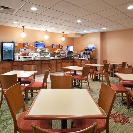 Holiday Inn Express Hotel & Suites Cleveland-Streetsboro By Ihg Exterior photo